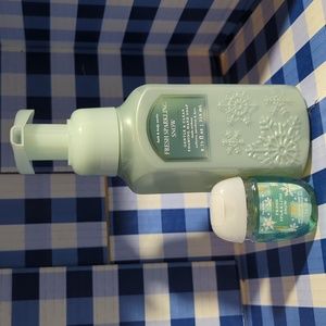 Bath & Body Works Fresh Sparkling Snow Foaming Hand Soap Set